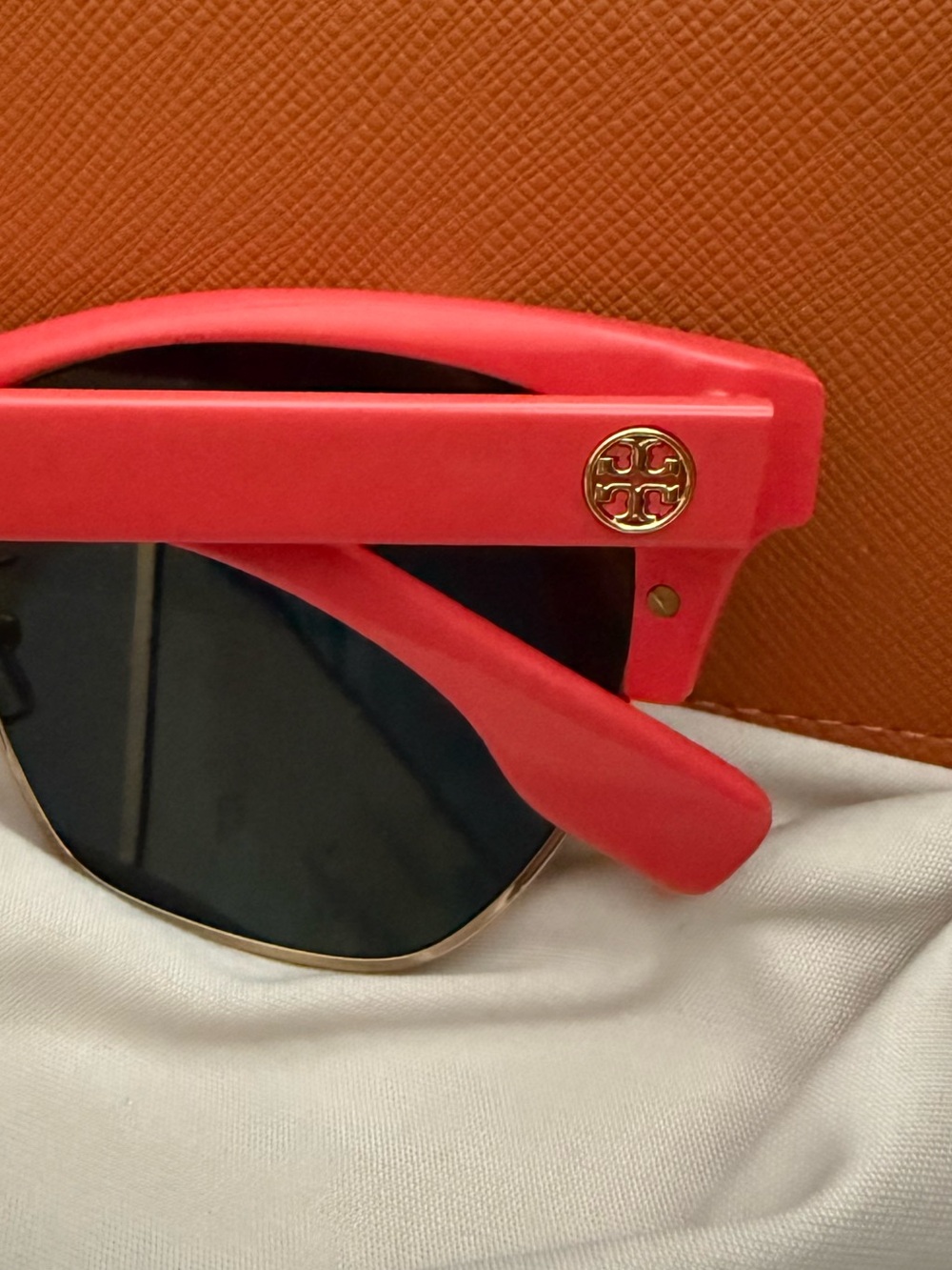 Tory Burch TY7199 Miller Cat-Eye Sunglasses in coral NWOT - Picture 6 of 6